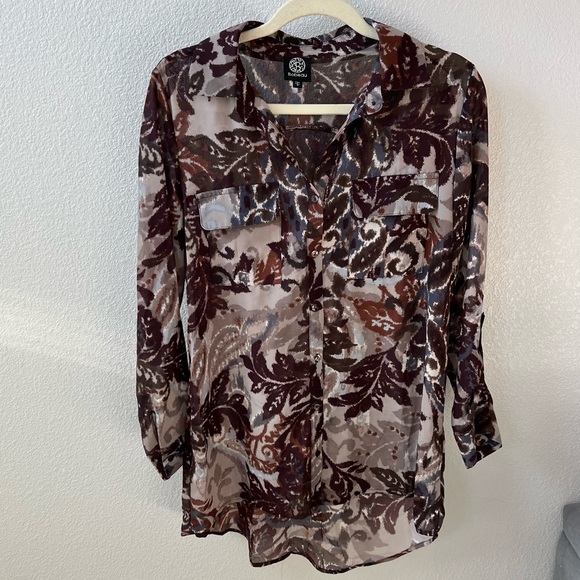 BOBEAU Printed Button Down Blouse - Picture 1 of 9
